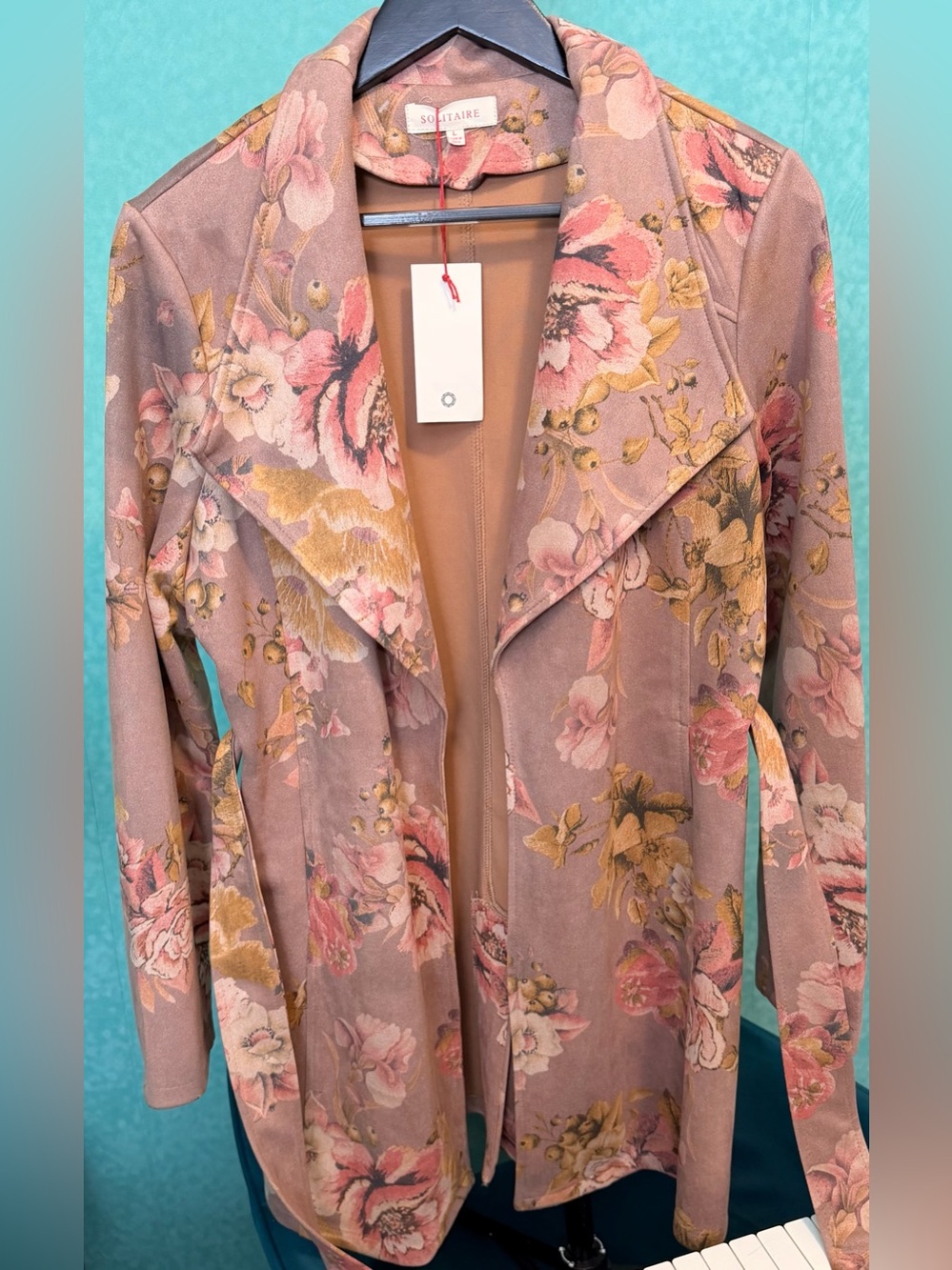 💫🪷Solitaire NWT faux suede jacket